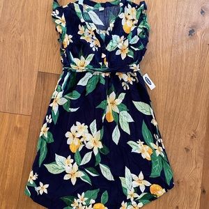 Old Navy ruffle sleeve linen Maternity Dress